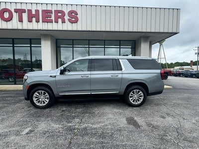 2023 GMC Yukon XL SLT