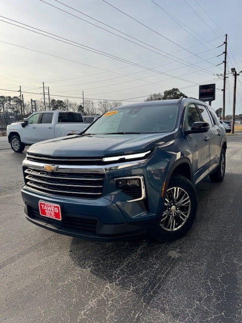 2025 Chevrolet Traverse LT
