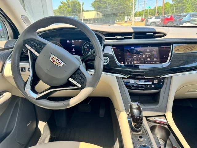2023 Cadillac XT6 FWD Premium Luxury