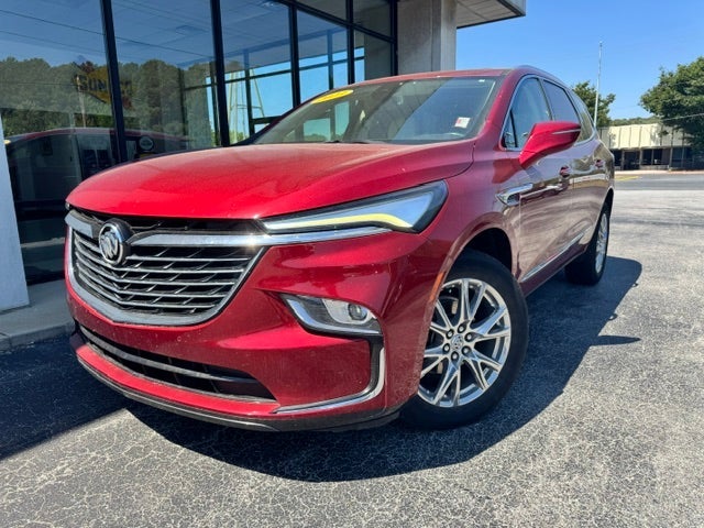 2023 Buick Enclave Essence's photo